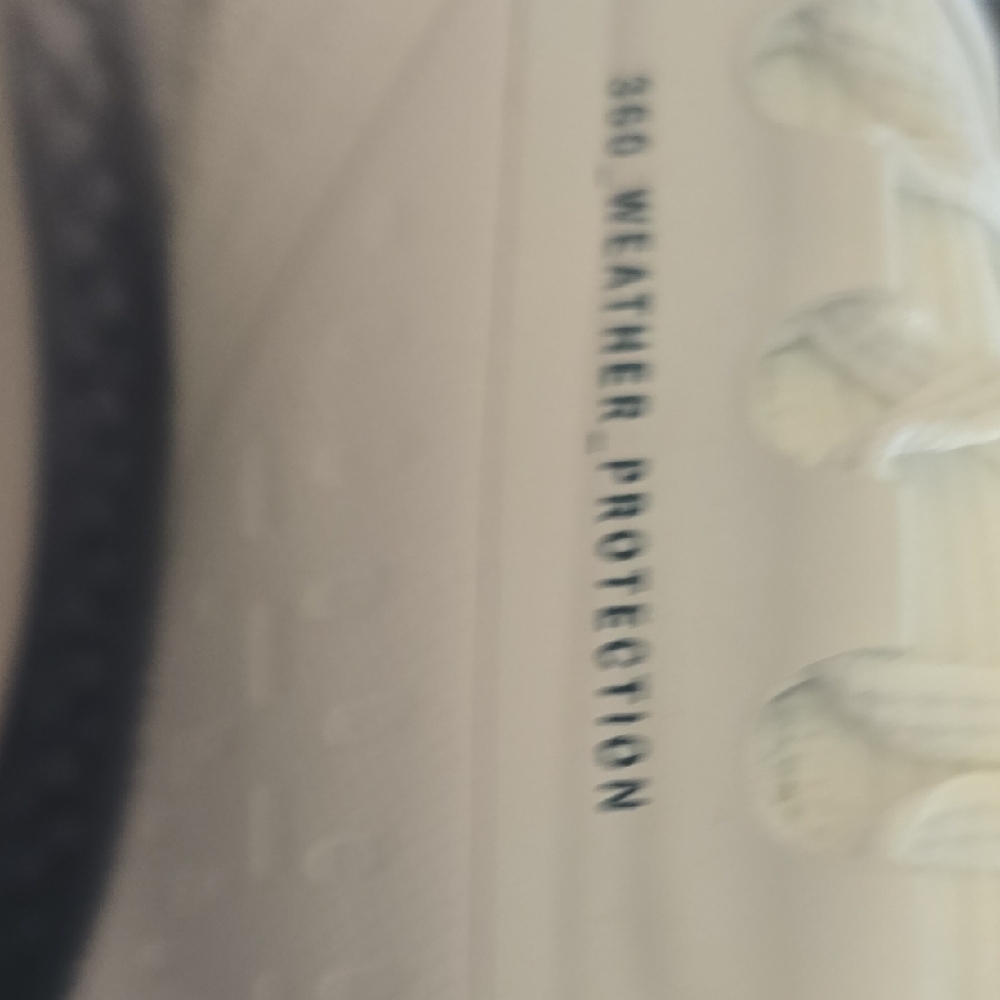 Under Armour White and Navy Sports Shoes - Picture 7 of 7